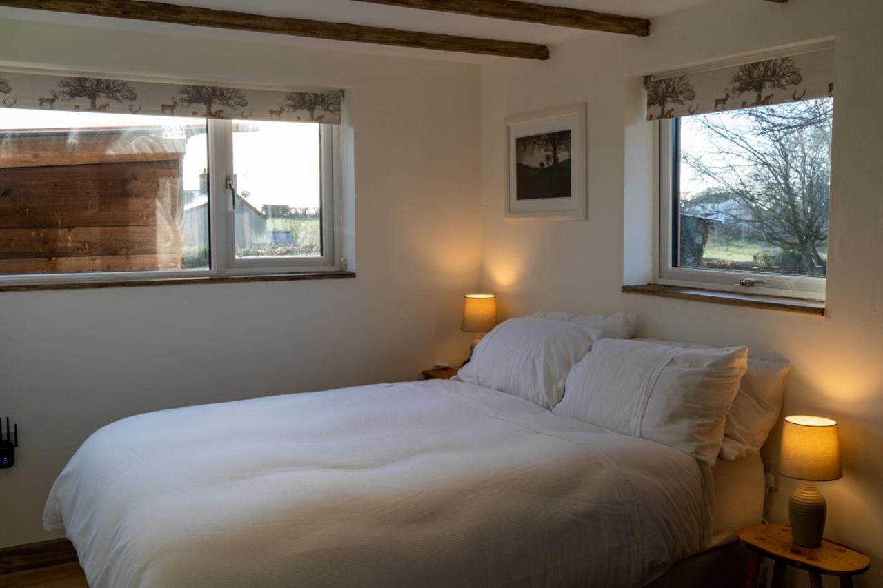 Rose Hideaway - Forest Of Dean Cosy Cabin Retreat Yorkley Εξωτερικό φωτογραφία
