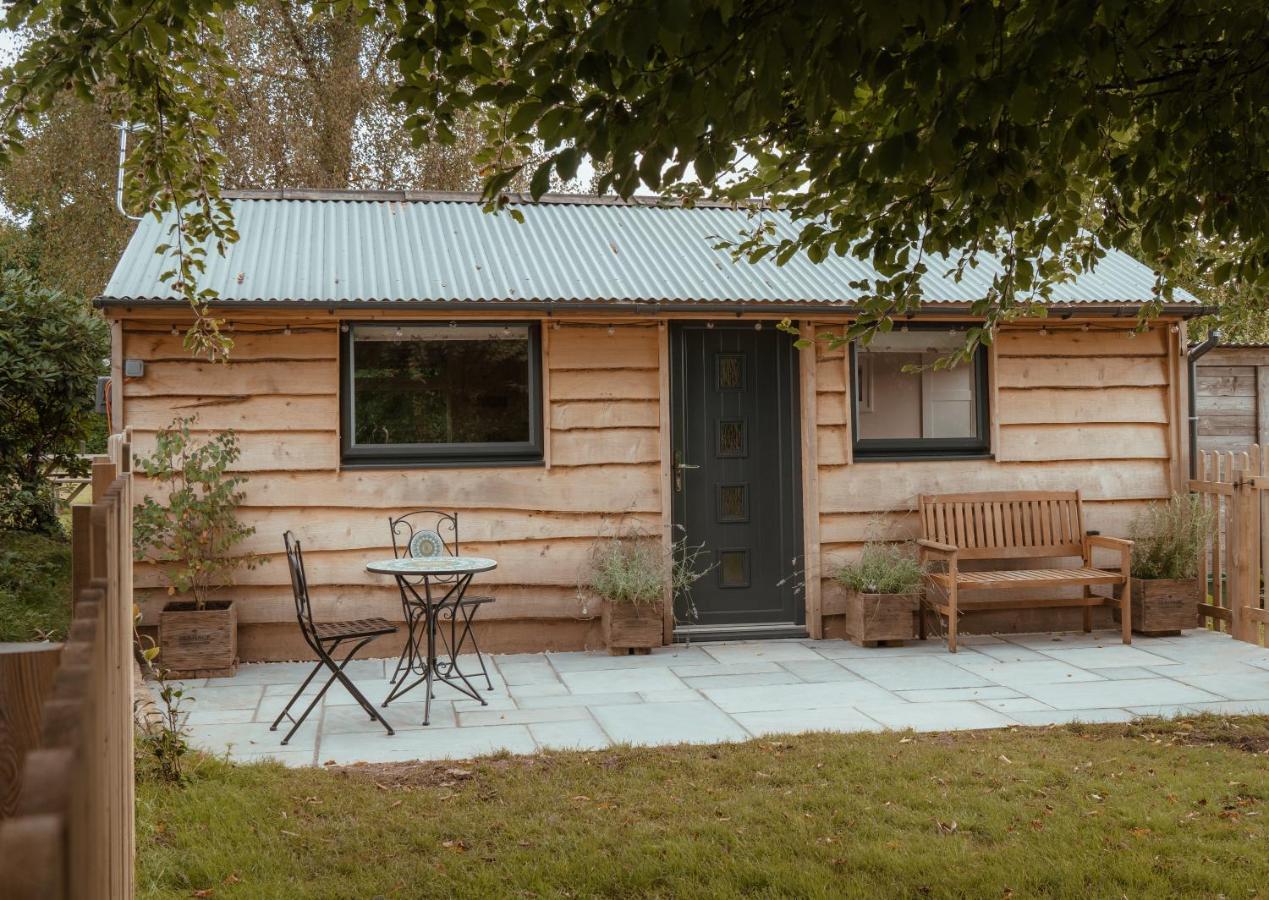 Rose Hideaway - Forest Of Dean Cosy Cabin Retreat Yorkley Εξωτερικό φωτογραφία